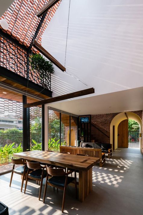 block architects encloses house in vietnam with patterned brick shell Brick Architecture, Tropical House, Architect House, Traditional Architecture, Residential Architecture, Contemporary House, Ground Floor, Picture Gallery, Architecture House