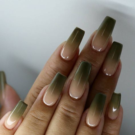 2,345 mentions J’aime, 34 commentaires - PVRIS  (@nailsup_) sur Instagram : "Dégradé Nude/Kaki #ombre#ByNailsUp" Olive Nails, Nail Paint Shades, Camo Nails, Black Halloween Nails, Green Acrylic Nails, Eye Nail Art, Green Nail Art, Pvris, Fall Nail Art Designs