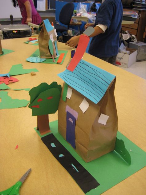 Paper Bag Houses, Araling Panlipunan, Learning Preschool, Classe D'art, First Grade Art, Learn Portuguese, Creative Curriculum, Aktivitas Montessori, Kindergarten Art