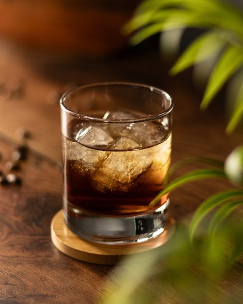 If you’re looking for a sophisticated drink, this Black Russian recipe is all you need! ☕ The Black Russian is a cocktail that blends vodka with coffee liqueur. The drink has a rich history dating back to the late 1940s. It gained its name from the combination of its primary ingredient, vodka—a spirit commonly associated with Russia—and the deep, dark hue imparted by the coffee liqueur. This drink is not just for cocktail connoisseurs; its smooth and rich flavors are universally appealing. 🍸... Black Russian Recipe, Coffee Liqueur, Black Russian, Easy Cocktails, Russian Recipes, Cocktail Recipe, Have You Tried, Mixology, The Coffee