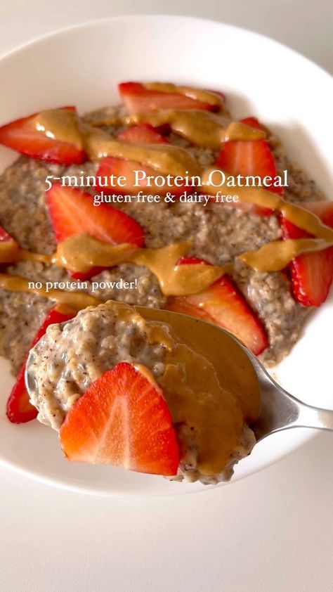 Protein Oatmeal Without Protein Powder, Protein Breakfast Without Protein Powder, Protein Breakfasts, Fun Foods To Make, Protein Oatmeal, Overnight Oats Recipe Healthy, Oatmeal Smoothie Recipes, Protein Dinner, Gluten Free Oatmeal