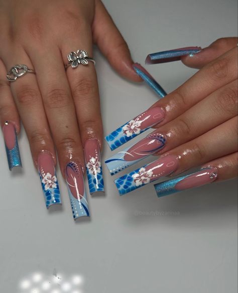 Long Acrylic Summer Nails, Blue And Pink Summer Nails, Nail Art Designs Blue And White, 2024 Summer Nail Ideas, Dominican Republic Nails, Summer Long Nail Ideas, Trendy Baddie Nails, Tenerife Nails, Blue Nail Inspo Acrylic