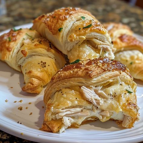 🌟 Reinvent dinner with our Chicken Stuffed Crescent Rolls—flaky, buttery, and filled with creamy chicken! 🍽️ Chicken Stuffed Crescent Rolls 🛒 Ingredients: Crescent roll dough: 1 can Cooked chicken: 1 cup, shredded Cream cheese: 1/2 cup Chopped onions: 1/4 cup Garlic powder: 1 tsp Salt & pepper: To taste 👩‍🍳 Instructions: Prep Filling: Mix chicken, cream cheese, onions, garlic powder. Assemble Rolls: Separate dough, place filling, roll up. Bake: At 375°F for 15 mins or until golden. 🌟 Enjo... Chicken Stuffed Crescent Rolls, Stuffed Crescent Rolls, Chicken Cream Cheese, Instagram Recipes, Twisted Recipes, Chicken Stuffed, Crescent Roll Dough, Crescent Roll, Cooked Chicken