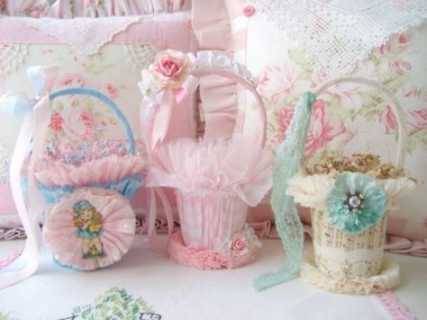 Vintage Victorian Easter Baskets Homemade Easter Baskets, Faux Desserts, Cake Basket, Custom Easter Baskets, Pink Saturday, Rose Basket, Spring Basket, Shabby Chic Easter, Easter Goodies