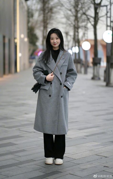 Korea Winter Outfit Korean Style, Korean Coat Outfits, Korea Autumn Fashion, Kdrama Outfits Women Casual, Aesthetic Winter Outfits Korean, Winter Clothes Korean Style, Korean Autumn Outfits, Japan Women Fashion, Winter Outfit Korean