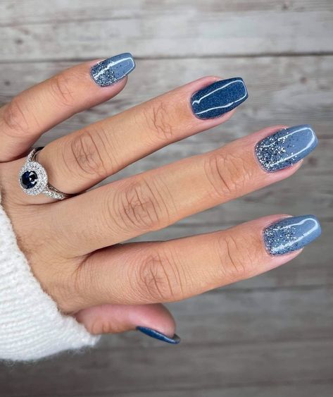 Dip Powder Nails Blue And Silver, White Line Nail Art Designs, Denim Blue Pedicure, Denim Color Nails, Winter Nails 2023 Blue, Blue Rose Gold Nails, Gray Blue French Tip Nails, Denim Nail Color, Winter Nails Blue Silver