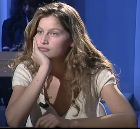 Laetitia Casta Street Style, Laetitia Casta Hair, Laetitia Casta, Believe In God, Busan, Hair Goals, New Hair, Amber, Interview