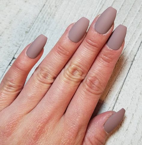 Taupe Nails, Faux Nails, Nail Art Halloween, Lilac Nails, Dusty Lilac, Matte Nail, Bridal Nails, Nail Sizes, Nail Shapes