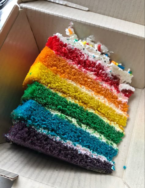 Rainbow Things Aesthetic, Rainbow Cake Aesthetic, Pride Baking, Colourful Desserts, Pride Recipes, Chocolate Rainbow Cake, Pride Food, Rainbow Desert, Rainbow Foods