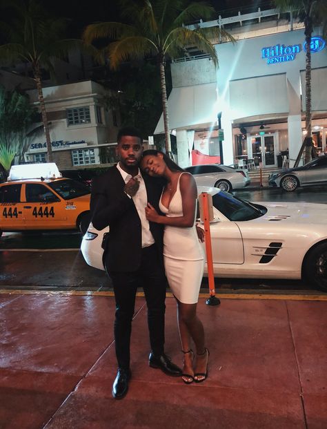 Bryson Tiller and his girlfriend, Kendra Bailey Kendra Bailey, Dope Couples, Couple Fits, Bryson Tiller, Jaden Smith, Cute Couple Quotes, Black Love Couples, Black Couples Goals, Couple Relationship