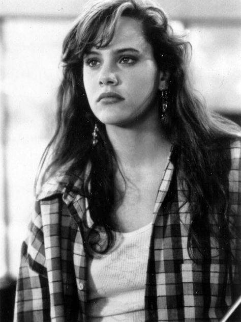 Ione Skye 1990s Icons, Ione Skye, 80s Slasher, Celeb Portraits, Oc Faceclaim, Near Dark, 80s Actors, Dennis Hopper, Teen Witch