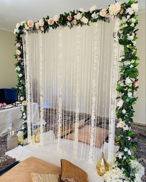 Beautiful nikkah part Home Decor For Nikkah, Nikkah Preparation Ideas, Unique Nikkah Decor, Diy Nikkah Partition, Nikkah Separation Decor, Nikkah Setup Ideas, Intimate Nikkah Decor At Home, Diy Nikkah Decor, Intimate Nikkah Decor