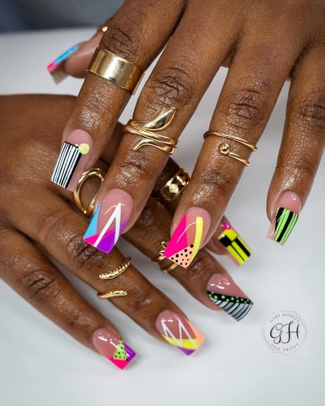 Nail Artist | Shawnee, Kansas🌻 | This set was fun 🥰🥰love fun art🎨🖌️🖌️ Art tutorials are now posted! !! Using @origennailart Brushes for Nail Art . . Don’t forget about •… | Instagram Negative Space Nail Art, Chic Nail Designs, Abstract Nail, Funky Nail Art, Nail Art Images, Abstract Nail Art, Holiday Nail Designs, Fancy Nails Designs, Geometric Nail