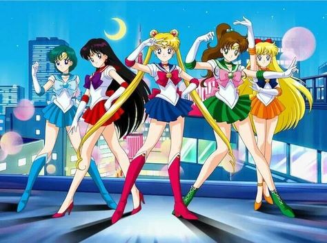 *DRAMATIC POSE* Sailor Moon Season 1, Moon Wallpapers, Sailor Moons, Quiz Games, Sailor Moon Anime, Sakura Card Captor, Sailor Moon S, Naoko Takeuchi, Arte Sailor Moon