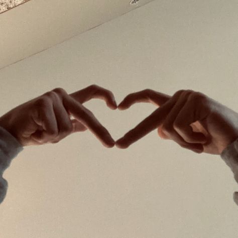 Heart Shaped Hands Drawing, Heart Hands Aesthetic, Heart Sign With Hands, Heart Hands Pose, Heart With Hands, Hand Hearts, Hand Hart, Hands Making A Heart, References Poses