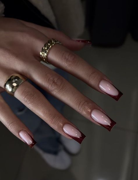 Gel Nail Designs Maroon, Dark Red Nails Simple Design, French Tip Wine Red Nails, Medium Nail Designs Fall, Marron Red Nails Acrylic, French Tip Nails With Red Design, Nails Acrylic For Graduation, Maroon Nails French Tips, Wine Red French Tip Nails Square