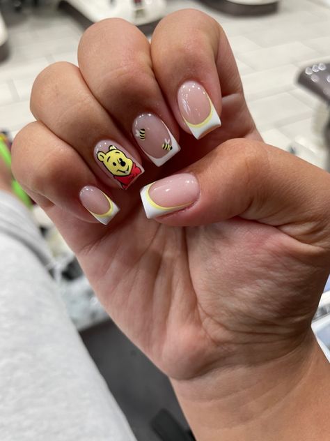 Acrylic Nails Winnie The Pooh, Winnie The Pooh Manicure, Winnie The Pooh French Tip Nails, Pooh Bear Nails Art, Winnie The Pooh Nails Acrylic Simple, Short Nail Designs For Moms, Winnie Pooh Nails Art Designs, Winnie Nails Pooh Bear, Winnie The Pooh Themed Nails