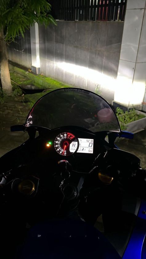 Motor Balap, Tokyo Aesthetic, Lukisan Comel, Biker Photography, Night Ride, Neo Tokyo, Wallpaper Hp, Birthday Collage, Motorcycle Aesthetic