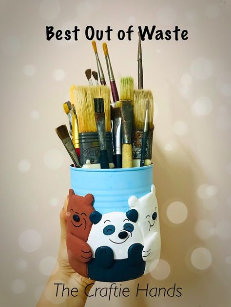 Craft Ideas With Waste Material, Can Painting Diy Tin, Clay Pen Stand, Pen Stand Painting Ideas, Tin Can Painting Ideas, Pen Stand Diy, Waste Material Craft Ideas, Painted Tin Cans, Air Drying Clay