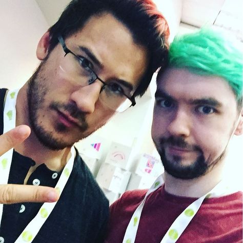 MY TWO BABIES!!! Jackaboy and Markimoo <3 Youtubers Life, Youtube Quotes, Jacksepticeye And Markiplier, Film Theory, Mark And Jack, Markiplier And Jacksepticeye, Jack And Mark, Markiplier Jacksepticeye, Tyler Oakley