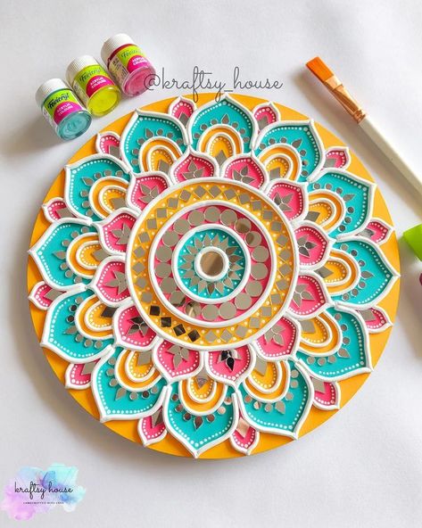 Experience the magical blend of tradition and innovation with our latest creation – the mesmerizing Jharokha Mirror. Witness the fusion of… | Instagram Lippan Art Photo Frame, Mirror Mosaic Diy, Mirror Canvas Art, Painted Mirror Art, Mosaic Art Diy, Easy Mandala Drawing, Mirror Crafts, Lippan Art, Diy Canvas Wall Art