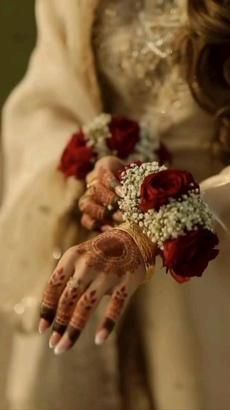 Wedding Status For Instagram, Indian Wedding Songs, Wedding Flower Jewelry, Bridal Songs, Indian Wedding Video, Bridal Photography Poses, Funny Girly, Beautiful Status, Mehndi Designs For Fingers