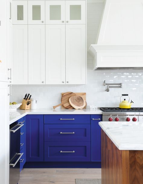 Discover The Most Coveted Kitchen Styles & How To Get The Look - House & Home Cobalt Blue And White Kitchen, Cobalt Kitchen Cabinets, Cobalt Blue Kitchen, Cobalt Kitchen, Kitchen Design Ideas 2023, Blue Kitchen Appliances, Kitchen Cabinet Colours, Cobalt Blue Kitchens, Kitchen Open Concept