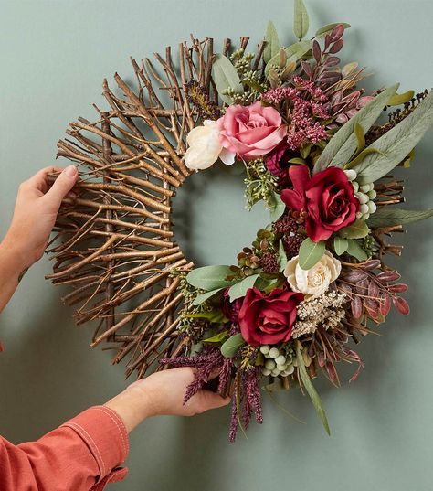 Takken Decor, Stick Wreath, Diy Para A Casa, Dekoratívne Vence, Twig Crafts, Deco Champetre, نب�اتات منزلية, Diy Flores, Twig Wreath