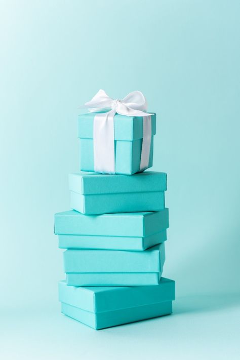 Tiffany Blue Wallpapers, Aesthetic Azul, Time Background, Turquoise Aesthetic, Whats Wallpaper, Tiffany Blue Color, Gifts Boxes, Tiffany Blue Box, Tiffany Box