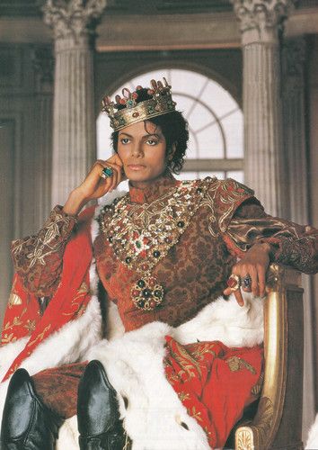 Michael Jackson A Chair, The King, Michael Jackson, Tiara, Crown