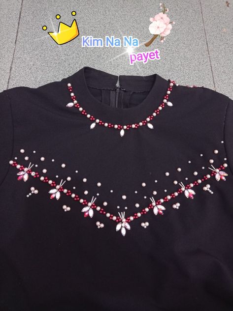 Rangkaian Payet swaroski dan mutiara Payet Lengan Baju Simple, Payet Dada Mutiara Dress, Payet Di Pinggang, Payet Leher Mutiara Simple, Payet Leher Simple, Model Payet Mutiara Di Pinggang, Pola Payet Leher, Motif Payet Simple, Payet Manset Lengan