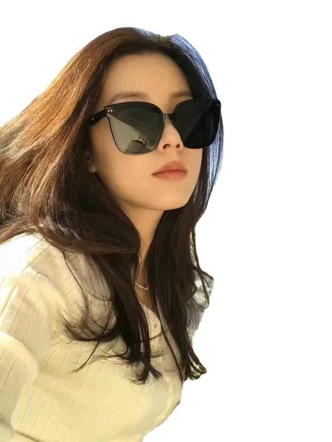 none Sunglasses Women Aesthetic, Fancy Sunglasses, Korean Sunglasses, Monster Sunglasses, Ideas Birthday Gift, Gentle Monster Sunglasses, Gift Ideas Birthday, Korean Style Women, Big Sunglasses