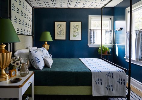 CHAUNCEY BOOTHBY LOOKING ALL KEWT Bedrooms With Dark Furniture, Green And Blue Bedroom, Blue Velvet Headboard, Olive Green And Blue, Indigo Walls, Dark Bedroom Furniture, Airy Bedroom, Dark Wood Furniture, Art Deco Bedroom