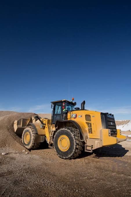 Id Photos, Front End Loader, Heavy Construction Equipment, Sand And Gravel, Id Photo, Skill Development, Dump Trucks, Construction Equipment, Heavy Truck