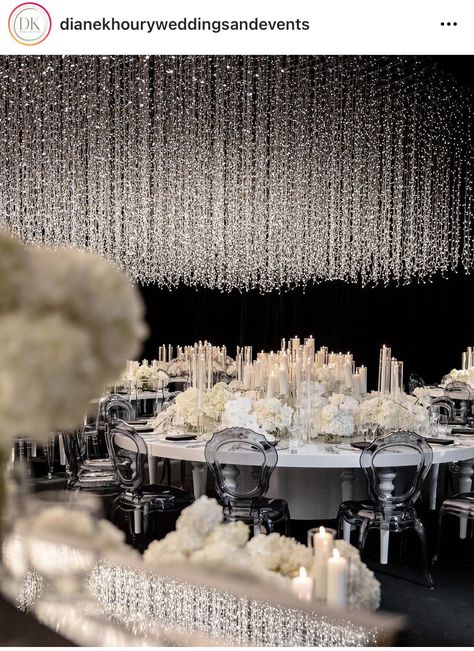 Pearls And Crystals Wedding Decor, Glam Wedding Decor Ideas, Wedding Decor Crystals, Sparkly Wedding Theme, Arab Wedding Venues, Silver Wedding Aesthetic, White And Silver Wedding Decorations, Extravagant Wedding Reception, Crystal Wedding Decorations