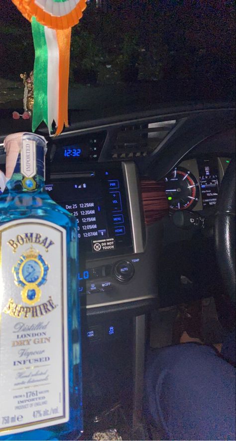 Bombay Sapphire Aesthetic, Alcohol In Car Snapchat, Relationship Vision Board, Alcoholic Drinks Pictures, Night Snap, Family Guy Funny, Bangalore City, Party Drinks Alcohol, Marathi Calligraphy