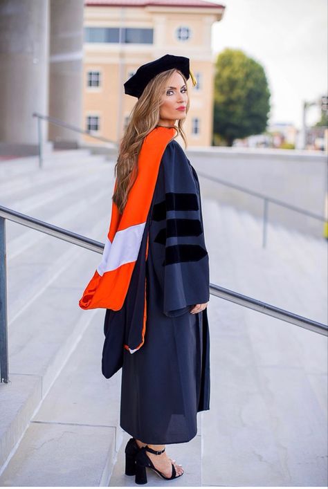 Doctor Of Nursing Practice Graduation, Graduation Dress Doctorate, Graduation Pictures Doctor, Doctoral Graduation Outfit, Dnp Graduation Pictures, Doctorate Graduation Outfit, Doctorate Photoshoot, Doctoral Graduation Pictures, Doctorate Graduation Pictures