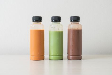 Chocolate, thai milk tea and matcha gree... | Premium Photo #Freepik #photo #ice-latte #ice-coffee #cold-coffee #chocolate-milkshake Plastic Bottle Packaging, Ice Latte, Thai Milk Tea, Chocolate Milkshake, Coffee Chocolate, Ice Coffee, Cold Coffee, Matcha Green, Wallpaper Images