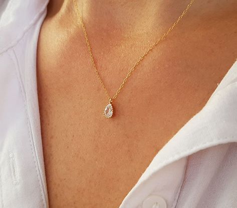 Floating Diamond Necklace, Bridesmaid Necklace Gift, Dainty Wedding, Feminine Necklace, Diamond Bar Necklace, Horseshoe Pendant, Cubic Zirconia Jewelry, Necklace Diy, Cz Necklace