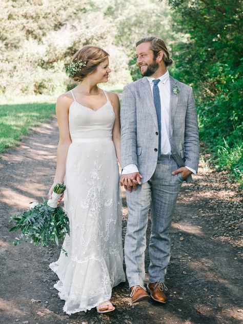 camping wedding at Half Moon Bay - photo by Braedon Photography http://ruffledblog.com/camping-wedding-at-half-moon-bay Linen Wedding Suit, Vintage Wedding Suits, Wedding Suits Men Grey, Casual Groom Attire, Camping Wedding, Casual Grooms, Groom Wedding Attire, Wedding Suits Groom, Camp Wedding