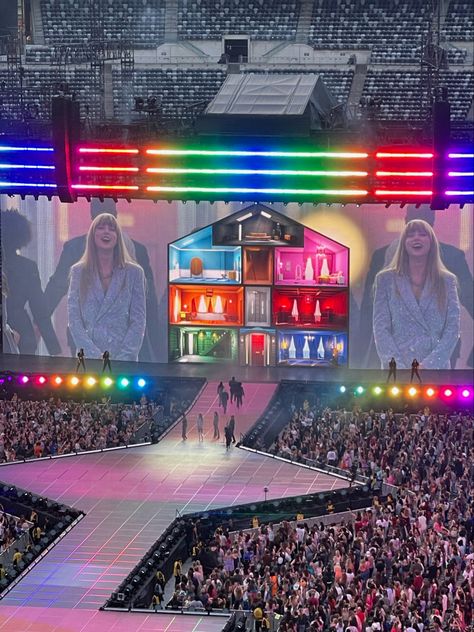 Eras Tour Stage, Eras Tour Ideas, Swift Tour, Estilo Taylor Swift, Concert Aesthetic, Dream Concert, Taylor Swift Concert, Long Live Taylor Swift, Swift 3