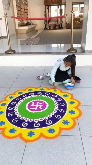 Very Big Rangoli, Big Simple Rangoli, Rangoli For Welcome, Suswagatam Rangoli, Easy Big Rangoli Designs, Diwali Rangoli Designs Unique Big Size, Beautiful Rangoli Designs Latest, Rangoli Making, Mandala Rangoli