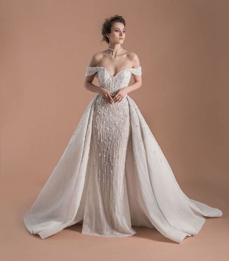 Saiid Kobeisy | This elegant off-shoulder wedding dress is adorned with sparkly beaded detailing allover with detachable princess skirt! Bodycon Wedding Dress, Fairytale Ball, Wedding Dress Detachable Skirt, Dress With Low Back, Wedding Pantsuit, Saiid Kobeisy, Sweetheart Top, Off Shoulder Wedding Dress, Detachable Skirt