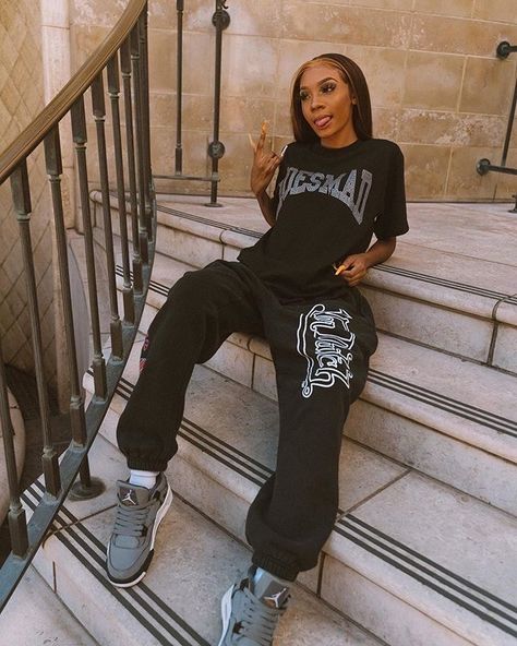 Ragazza Gangsta, Tomboy Style Outfits, Modieuze Outfits, Streetwear Fashion Women, Cute Swag Outfits, Tomboy Fashion, Dope Outfits, Mode Streetwear, Teenage Fashion Outfits