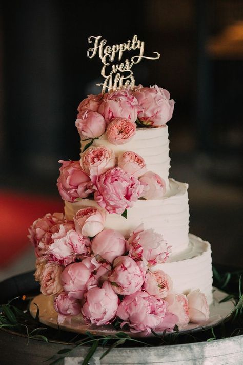 Wedding Cake Peonies, Peony Cake, Blush Wedding Cakes, Purple Wedding Cakes, Diy Wedding Cake, Blush Wedding Flowers, Pink Wedding Cake, Floral Wedding Cakes, Romantic Wedding Cake