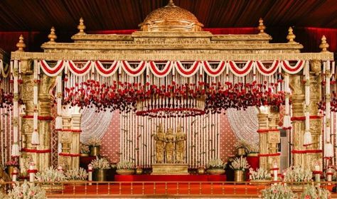 Muhurtham Decor, Goddess Meenakshi, Marriage Stage, Mirror Sheets, Hindu Wedding Decorations, Indian Wedding Stage, South Wedding, Engagement Stage Decoration, Mandap Design