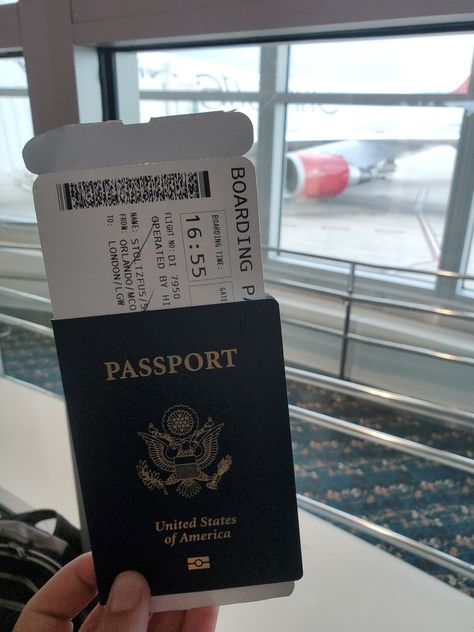 •july1 •day182 Visa Americana, Visa Processing, Tmax Yamaha, Canadian Passport, International Passport, Whatsapp Text, Passport Pictures, Vietnam Airlines, Airport Pictures