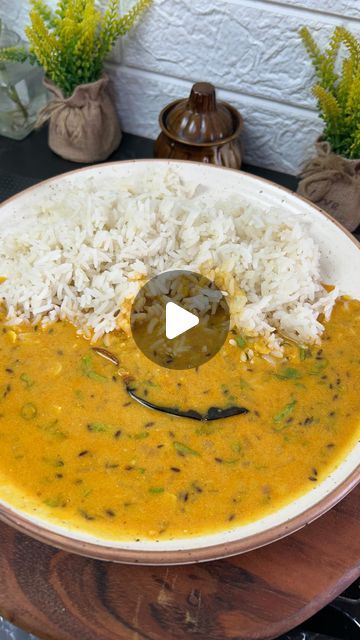 Chana Dal Recipes, Kashmiri Chilli, Dhal Recipe, Rajasthani Food, Chana Dal, Red Chilli Powder, Veggie Meals, Dal Recipe, Cumin Seeds