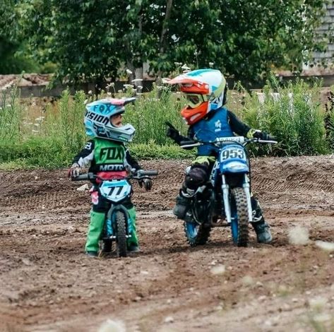 2nd Birthday Cake Boy, Motocross Baby, Motorcycle Baby, Couple With Baby, Moto Mom, Dirt Bikes For Kids, Kids Goals, Motocross Love, Boy Bike