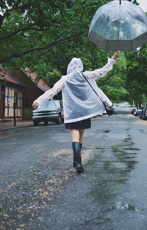 Umbrella Outfit, Umbrella Photoshoot, Aesthetic Scenes, Raincoat Pattern, Rainy Outfit, Rain Coat Outfit, Baby Raincoat, Winter Board, Light Rain Jacket